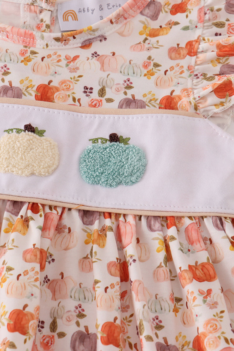 Beige french knot ruffle bubble