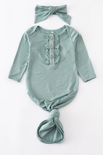 Baby gown set