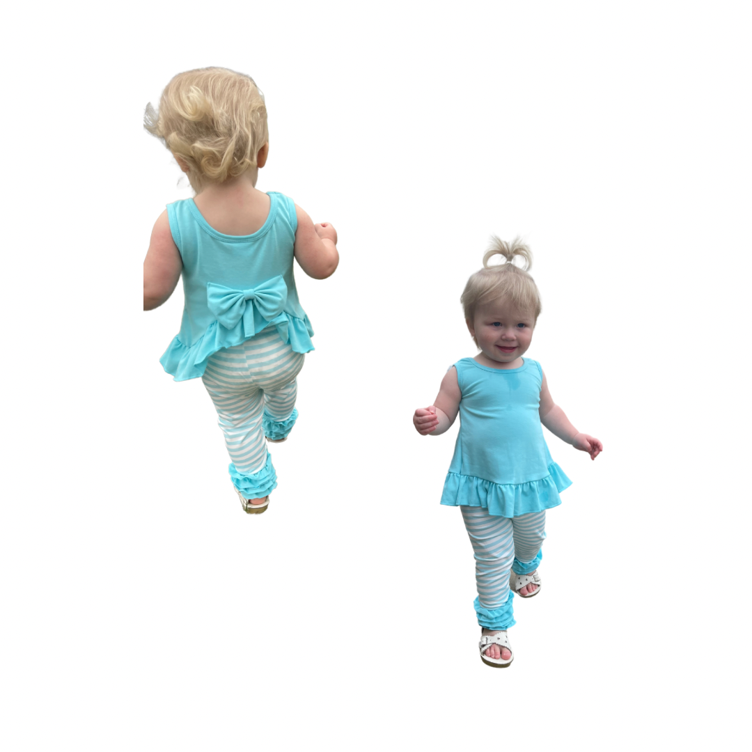 Two piece swing back set