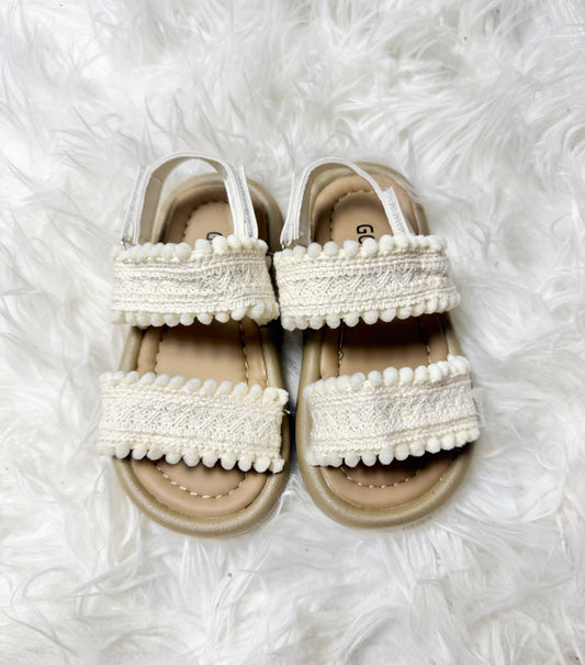 Knitted sandals