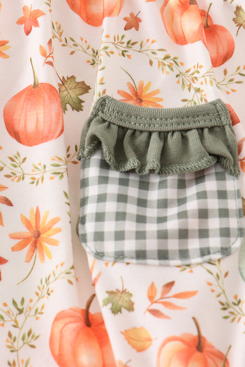 Green pumpkin ruffle girl bubble