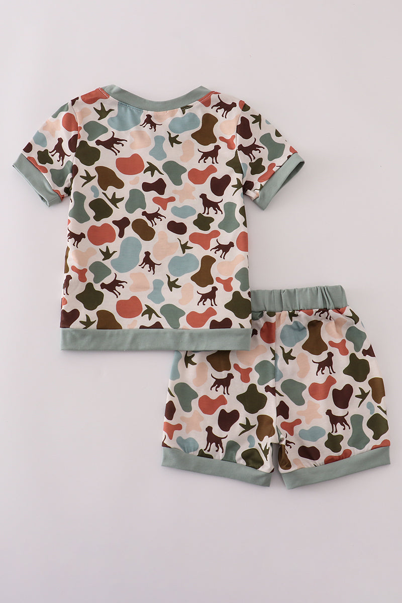 Green hunting print shorts set
